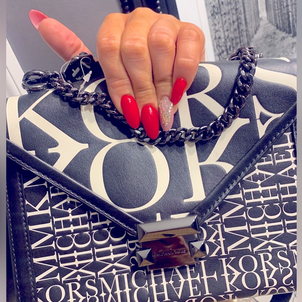 SOLD SOLD SOLD Michael kors Whitney bag black white logo